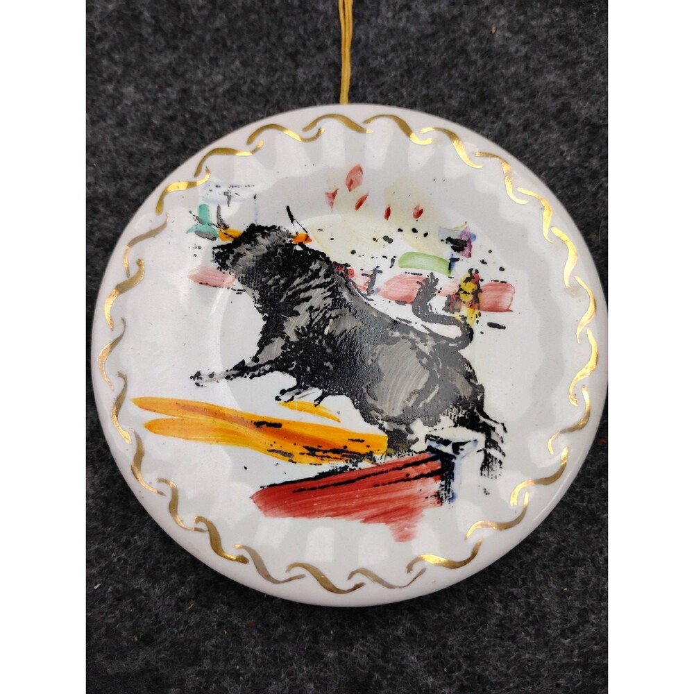 Vintage Bull Toro Matador Hand Painted Small Mini Plate Wall Hanging 3" Mexico ?